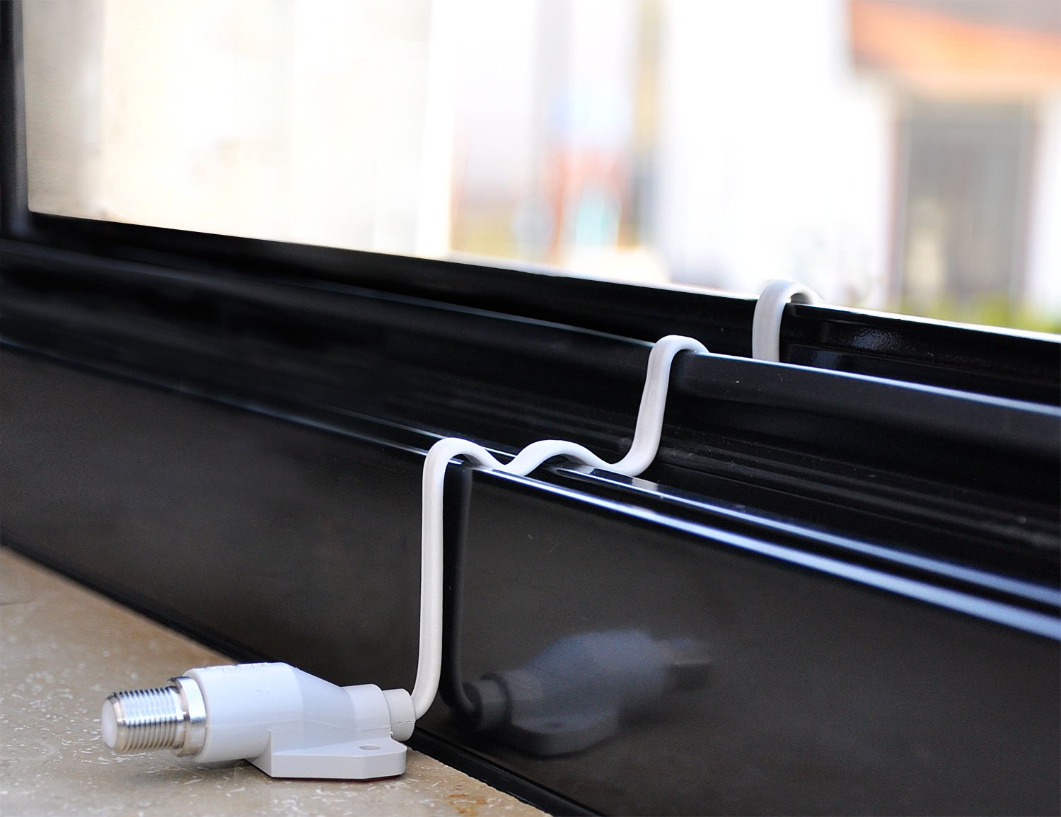 dur-line-profi-fensterdurchf-hrung-ultraflach-2-mm-mit-alukern image 3