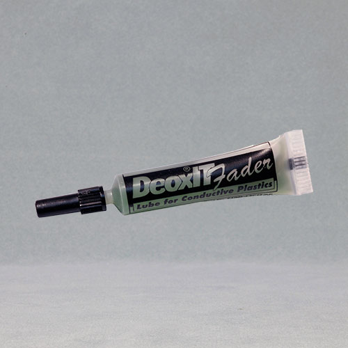 caig-deoxit-fader-f100l-l2c-2-ml-leitplastik-fader-l-tube image 1